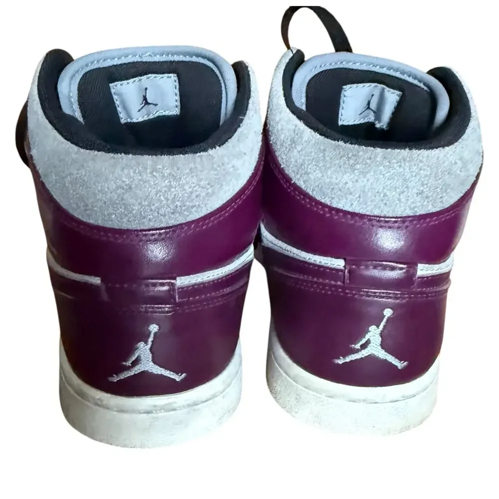 Nike Air Jordan 1 Mid 